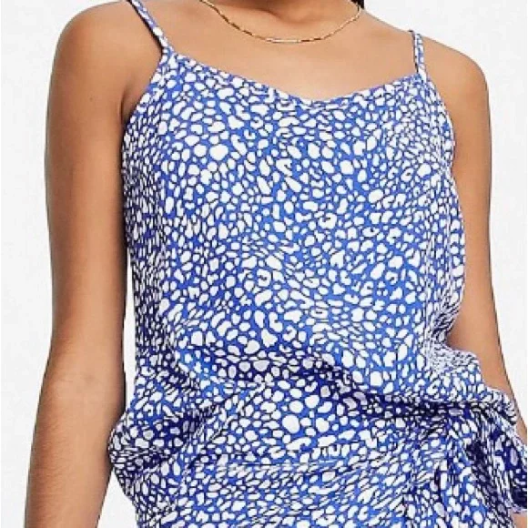 Style Cheat cami top in cobalt blue - Picture 3 of 8